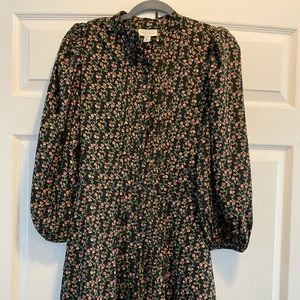 Topshop knee length dress with long sleeves.